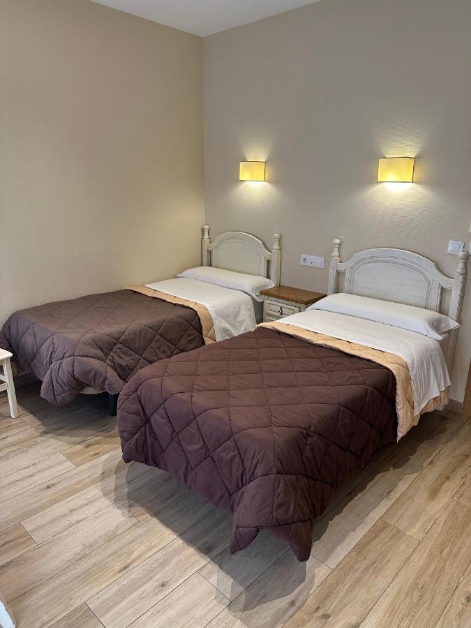 Toledo Plaza Hotel Екстериор снимка
