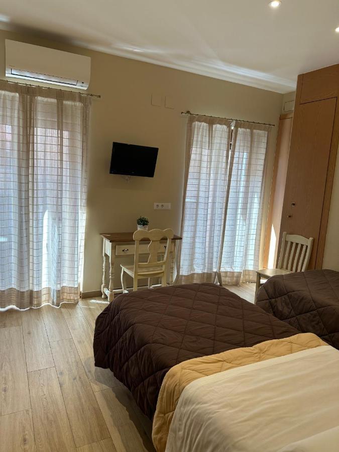 Toledo Plaza Hotel Екстериор снимка