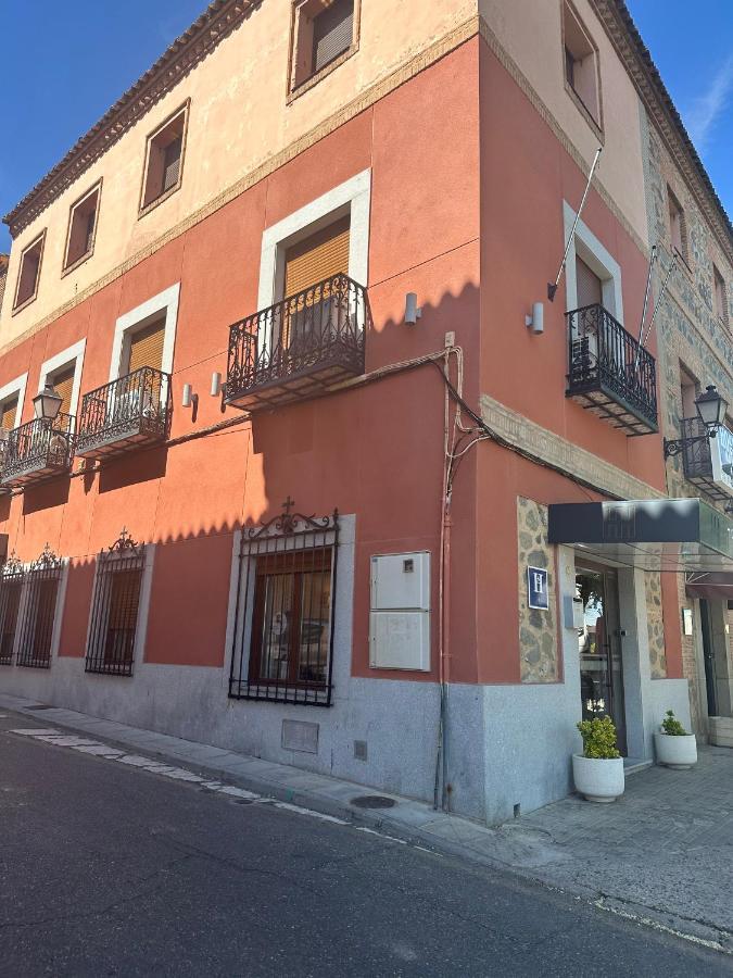 Toledo Plaza Hotel Екстериор снимка